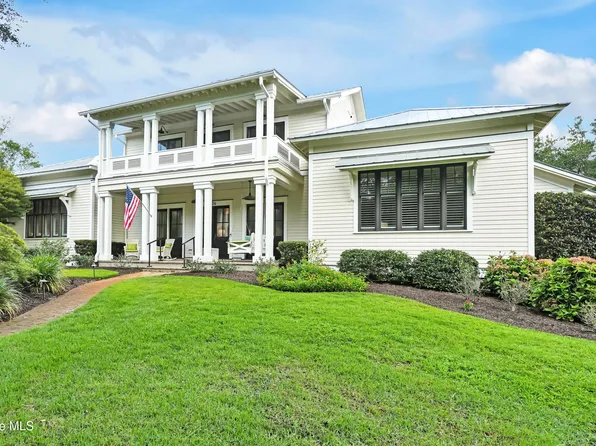 5134 Prices Creek Drive, Southport, NC 28461