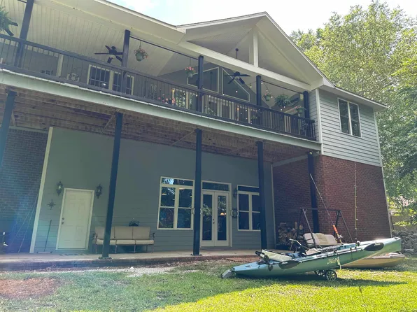 133 Cove Point Rd, Spruce Pine, AL 35585