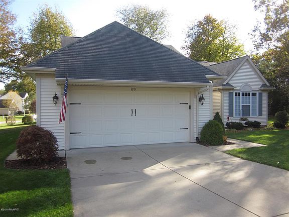 3rd image of 190 Equestrian Dr