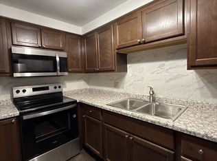 2413 Calypso Rd APT 1, Madison, WI 53704