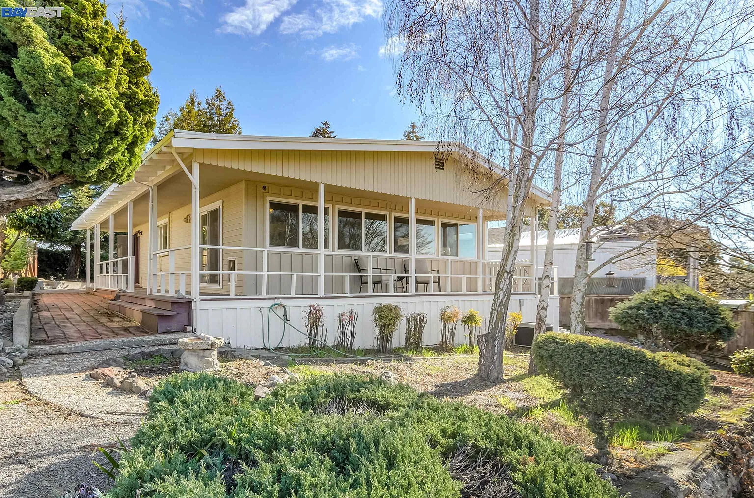 17763 Almond Rd photo 1