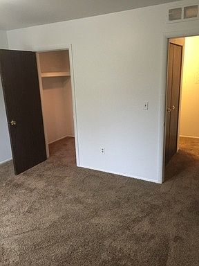 3rd image of 2746 Golfside Dr APT 513