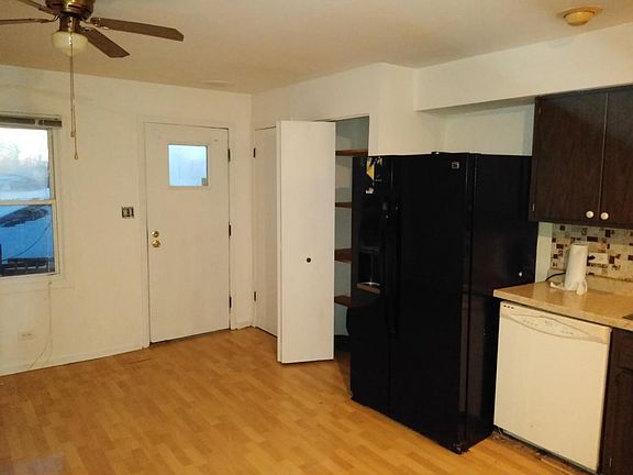 2nd image of 16734 Hillside Pl #2