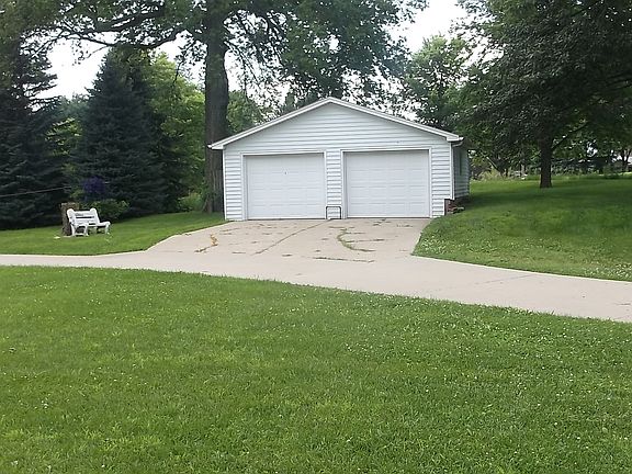 4th image of 54452 221st St