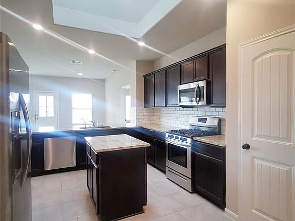 5th image of 3026 Darlington Ct