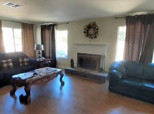 3086 Mockingbird Ln, Hemet, CA 92544