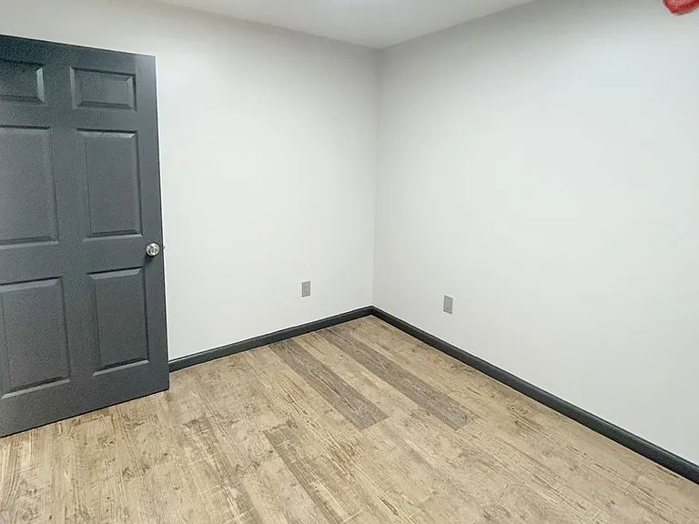 101 E Lincoln Ave — Photo 19