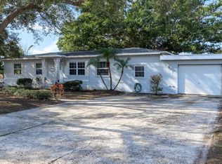 2901 Leslee Lake Dr N, Saint Petersburg, FL 33713
