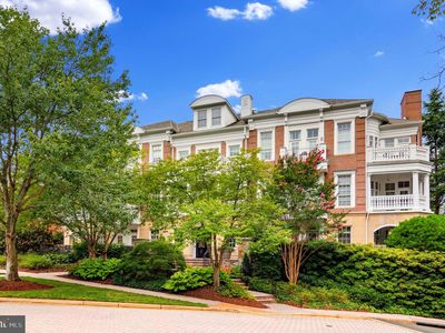 1480 Evans Farm Dr APT 101, Mc Lean, VA, 22101