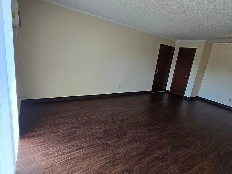 2100 Grand Ave — Photo 19