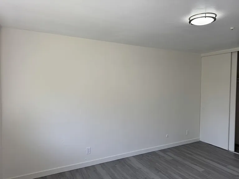 1155 Evans Dr — Photo 11