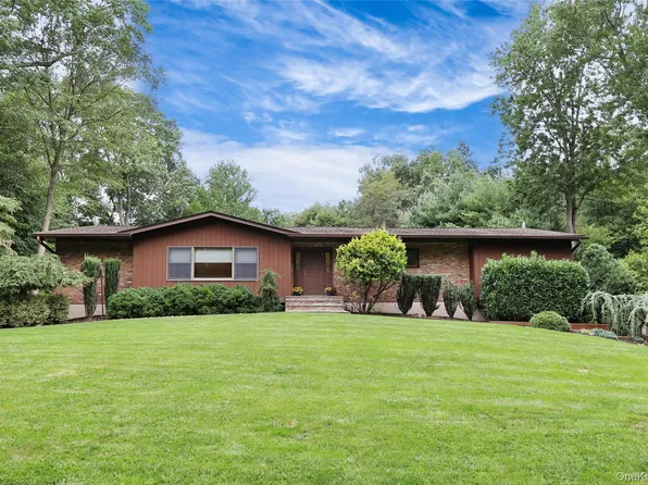 16 Oak Spring Road, West Nyack, NY 10994