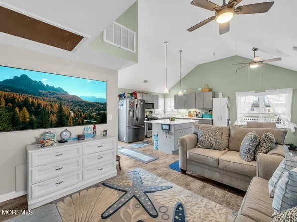 100 W Penguin Way, Lavallette, NJ 08735