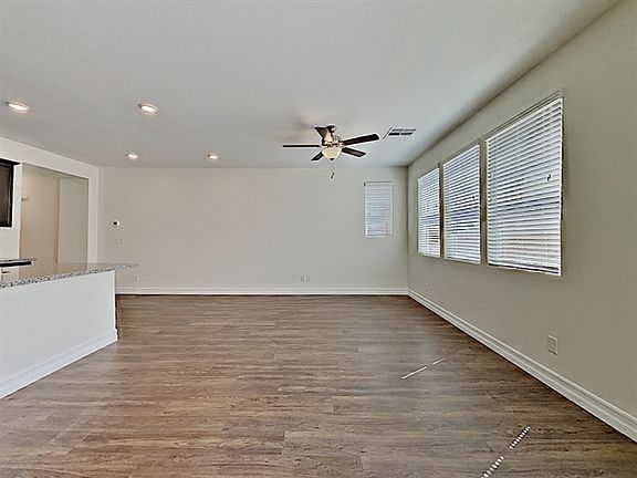 4th image of 949 Nerone Ave