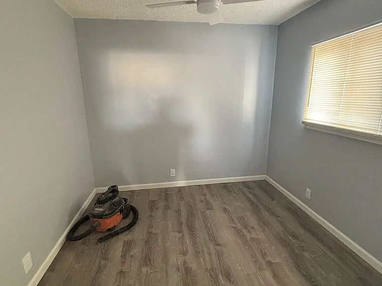 2618 Seaman Ave #2618 — Photo 6
