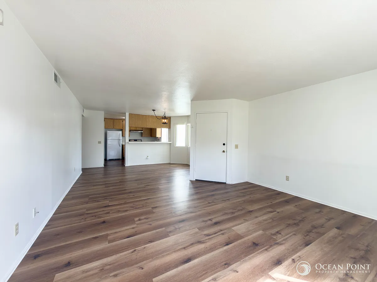 Building Photo - 1263 Calle Bonita