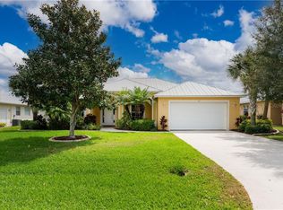 23 Medalist Ter, Rotonda West, FL 33947