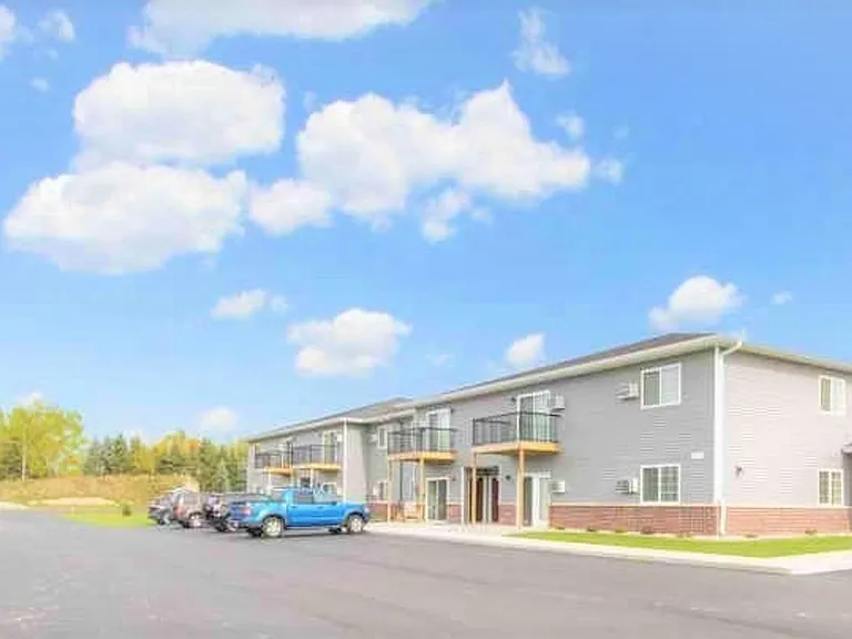 Prosser Place Apartments — Photo 33
