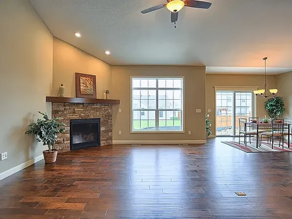 108 Cattail Ave, Savoy, IL 61874