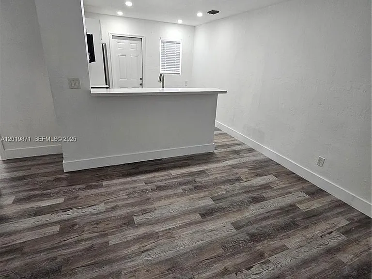 2030 Taylor St #2030 — Photo 11