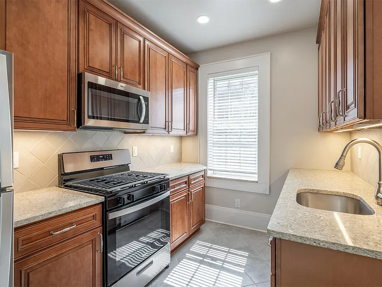 Worthington House Apartments — Photo 5