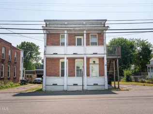 52 Grace St, Waterford, NY 12188