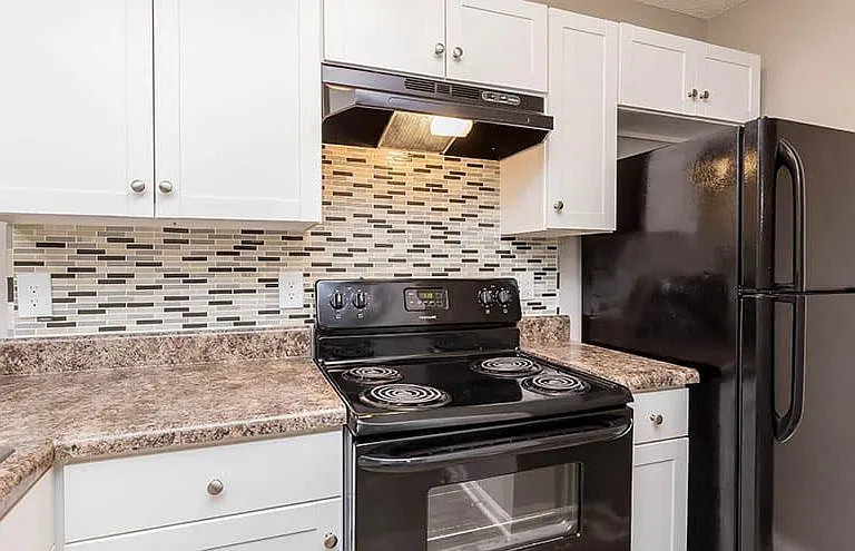 Bradford Pointe — Photo 1