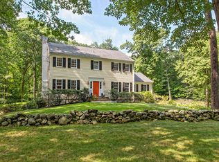 292 Briscoe Rd, New Canaan, CT 06840