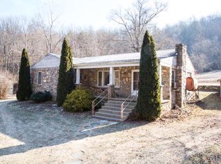 2307 Sandy Bottom Rd, Elkton, VA 22827