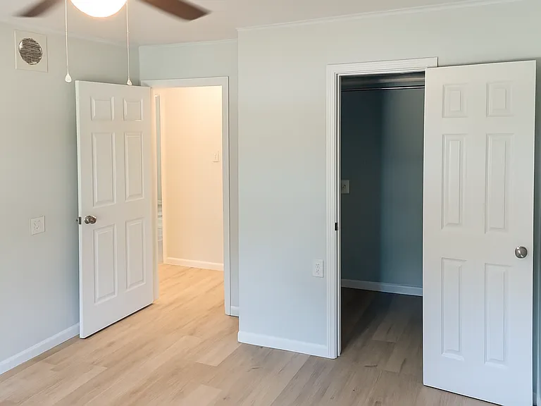 5182 Skyline Dr — Photo 17