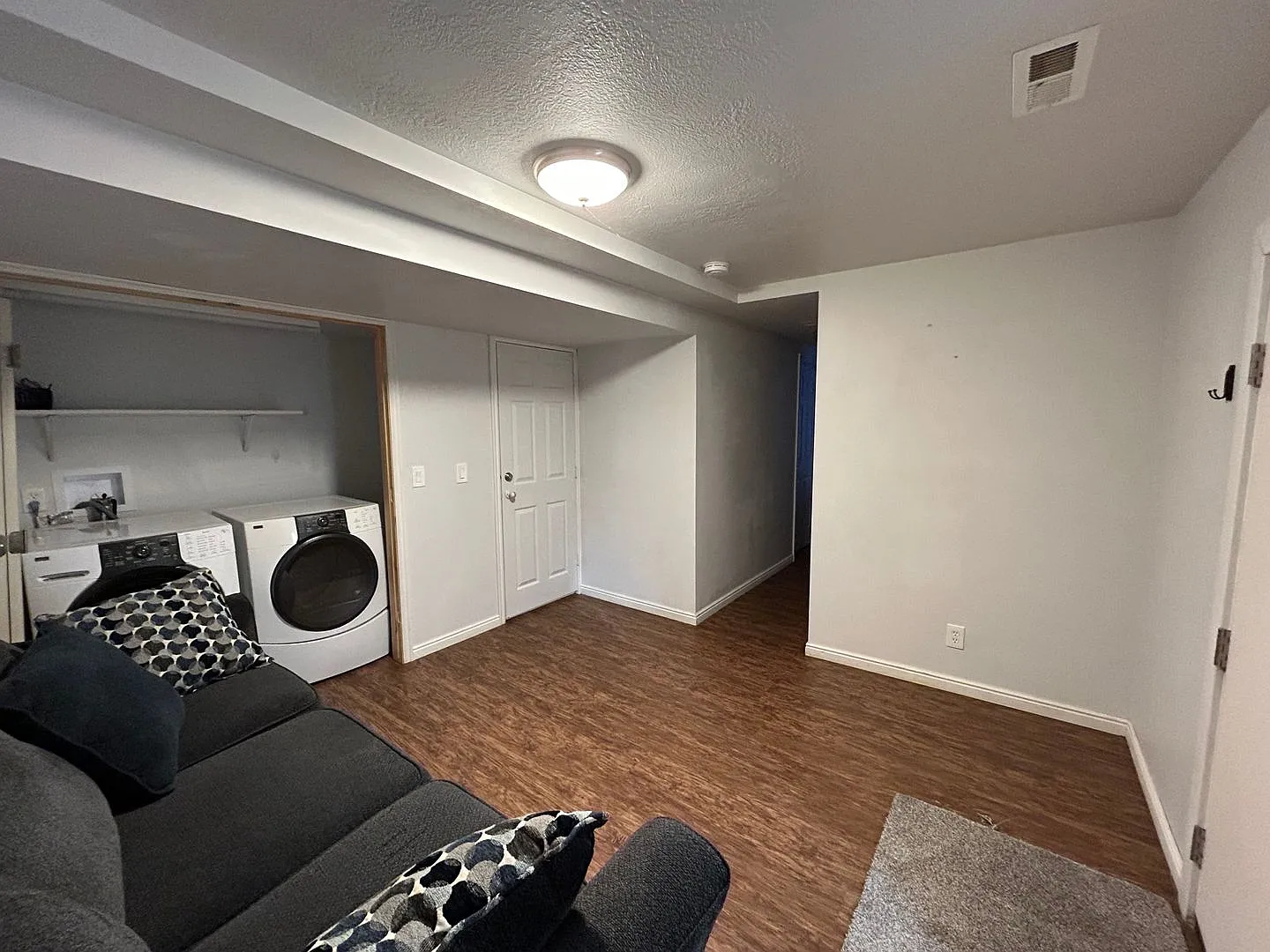 Mountain Valley Court — Photo 2