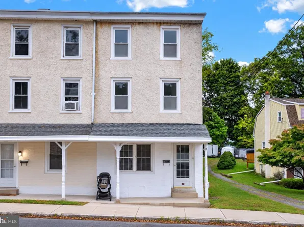 149 Poplar St, Spring City, PA 19475