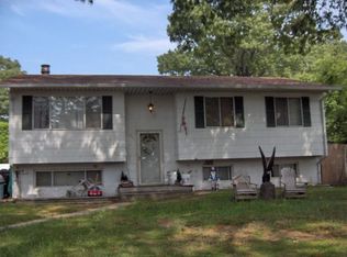 972 9th St, Pasadena, MD 21122