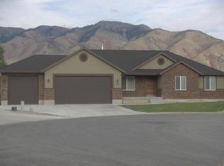 575 White Pine Pl, North Logan, UT 84341