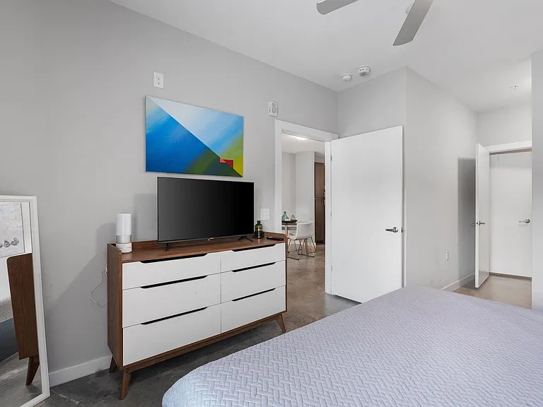 2501 Thornton Rd — Photo 13
