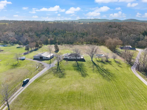 401 Drakes Creek Rd, Crab Orchard, KY 40419