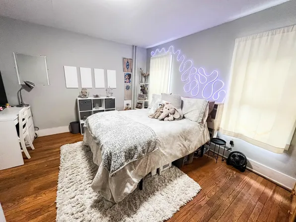 327 Pleasant St Unit 1, Ithaca, NY 14850