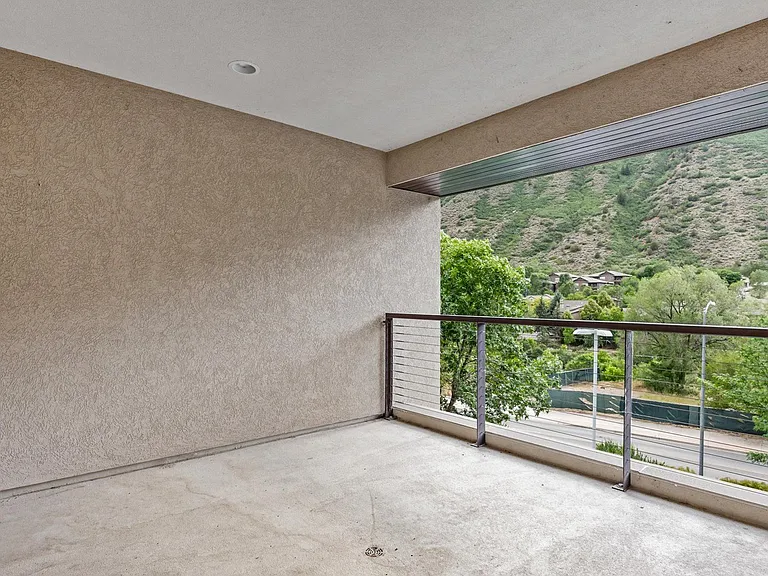 2520 S Grand Ave #3-A-302 — Photo 23