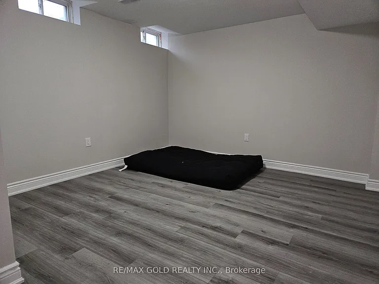 29 Seastar Rd #BASEMENT — Photo 9