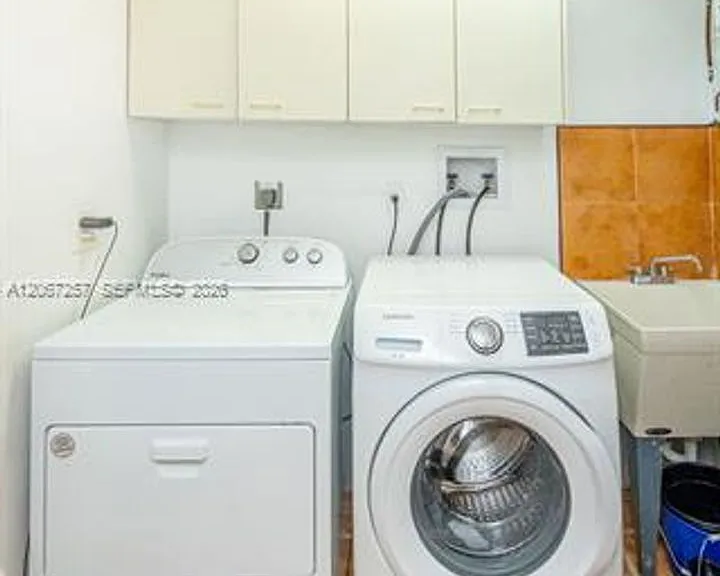 20935 NE 37th Ct #Townhouse 20935 — Photo 58