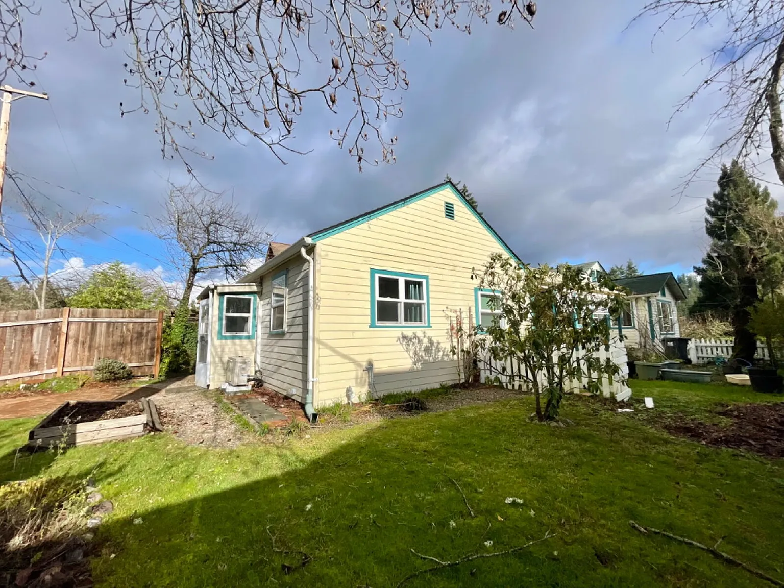 2 bed, 1.0 bath, $1,395 — Photo 3