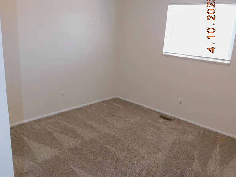 9439 W Burgundy Ave — Photo 15
