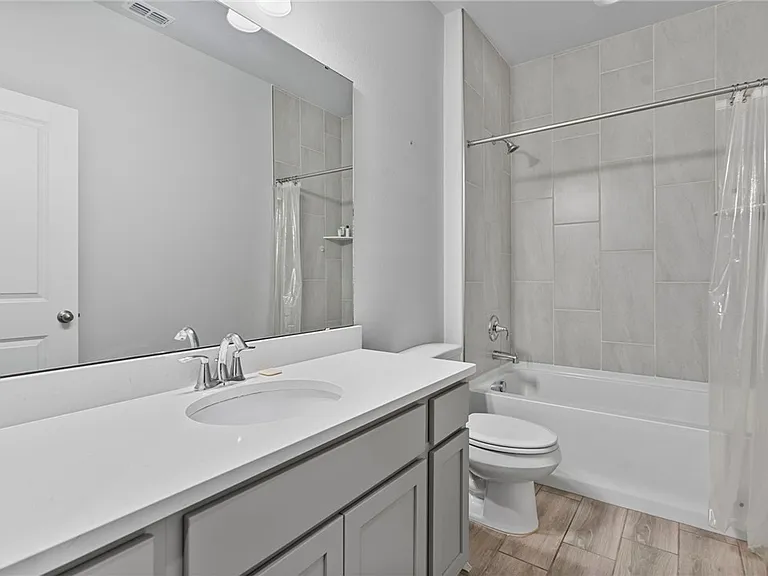 2677 Lannister Ln — Photo 15
