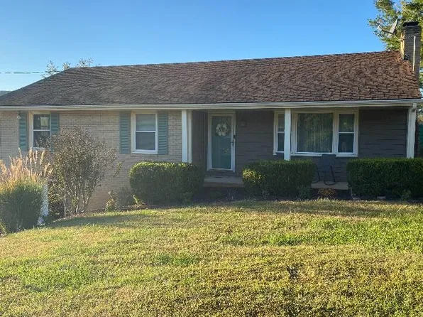 115 Knollwood Dr, Troutville, VA 24175