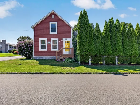 117 Bridge St, Fairhaven, MA 02719