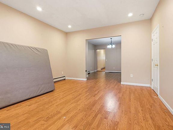 3rd image of 320 Genesee St