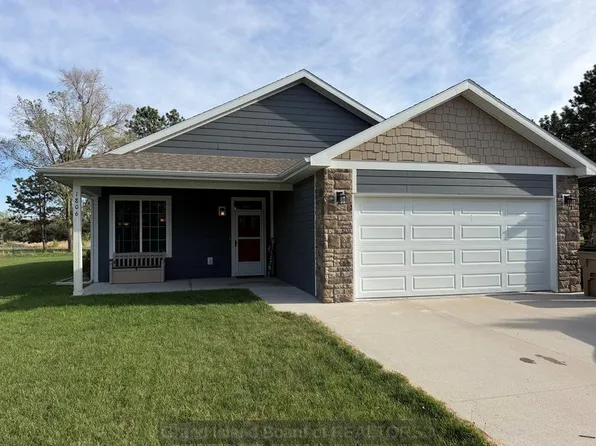 1806 Lakeview Dr, Central City, NE 68826