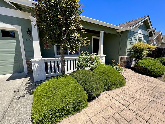3rd image of 623 Cedarwood Dr