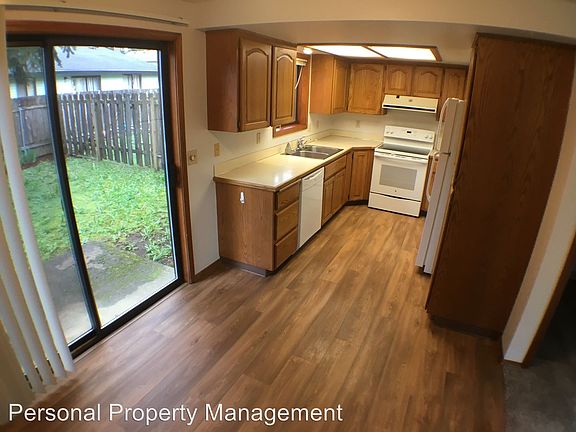 4th image of 14308 NE 11th Cir