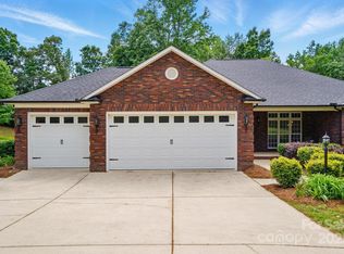 4860 Sherborne Dr, Harrisburg, NC 28075